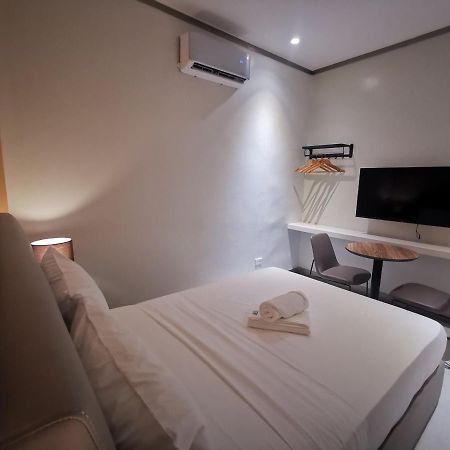 Yes Hotel Imus Cavite Exteriér fotografie