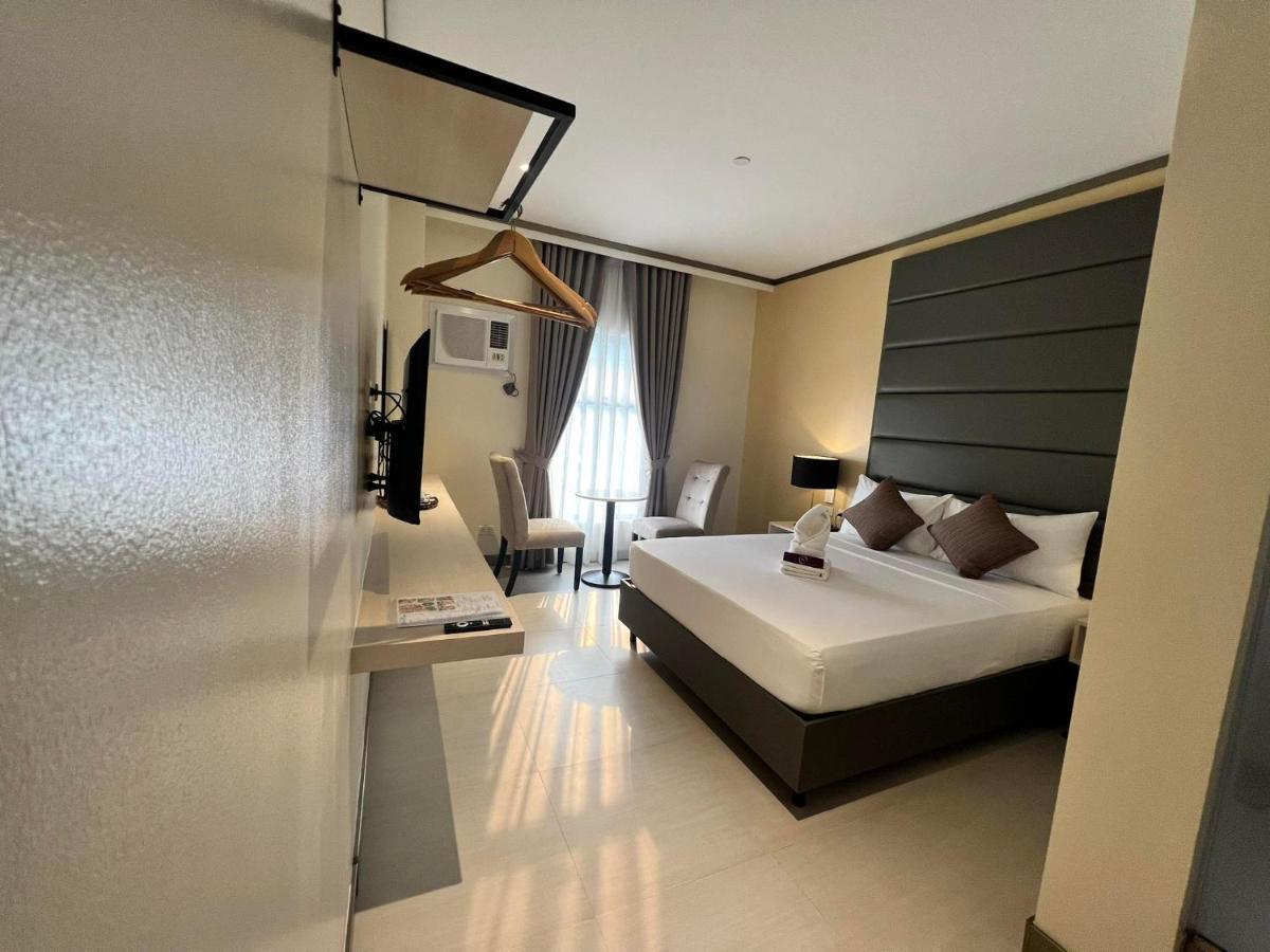 Yes Hotel Imus Cavite Exteriér fotografie