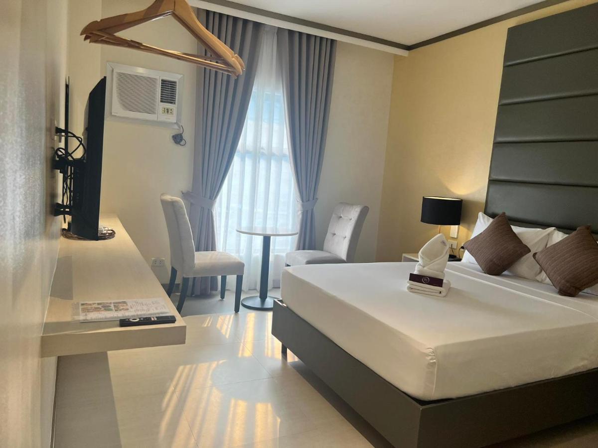 Yes Hotel Imus Cavite Exteriér fotografie